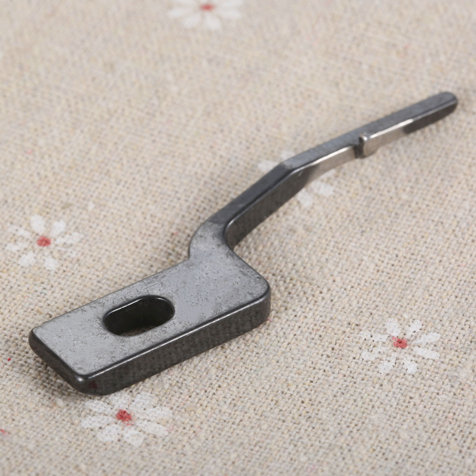 Embroidery Converter - 타지마 TMEG/TLMX/ TMLH/TMFD/TMCE/TFGN/TMFX/STKN용 금속 재봉틀 시밍