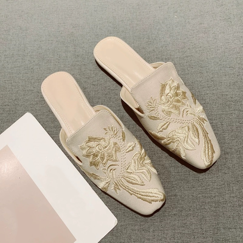 2026 새로운 여성 신발 레트로 자수 뮬러 슬리퍼 여 - Embroidery Designer 리뷰 및 가격