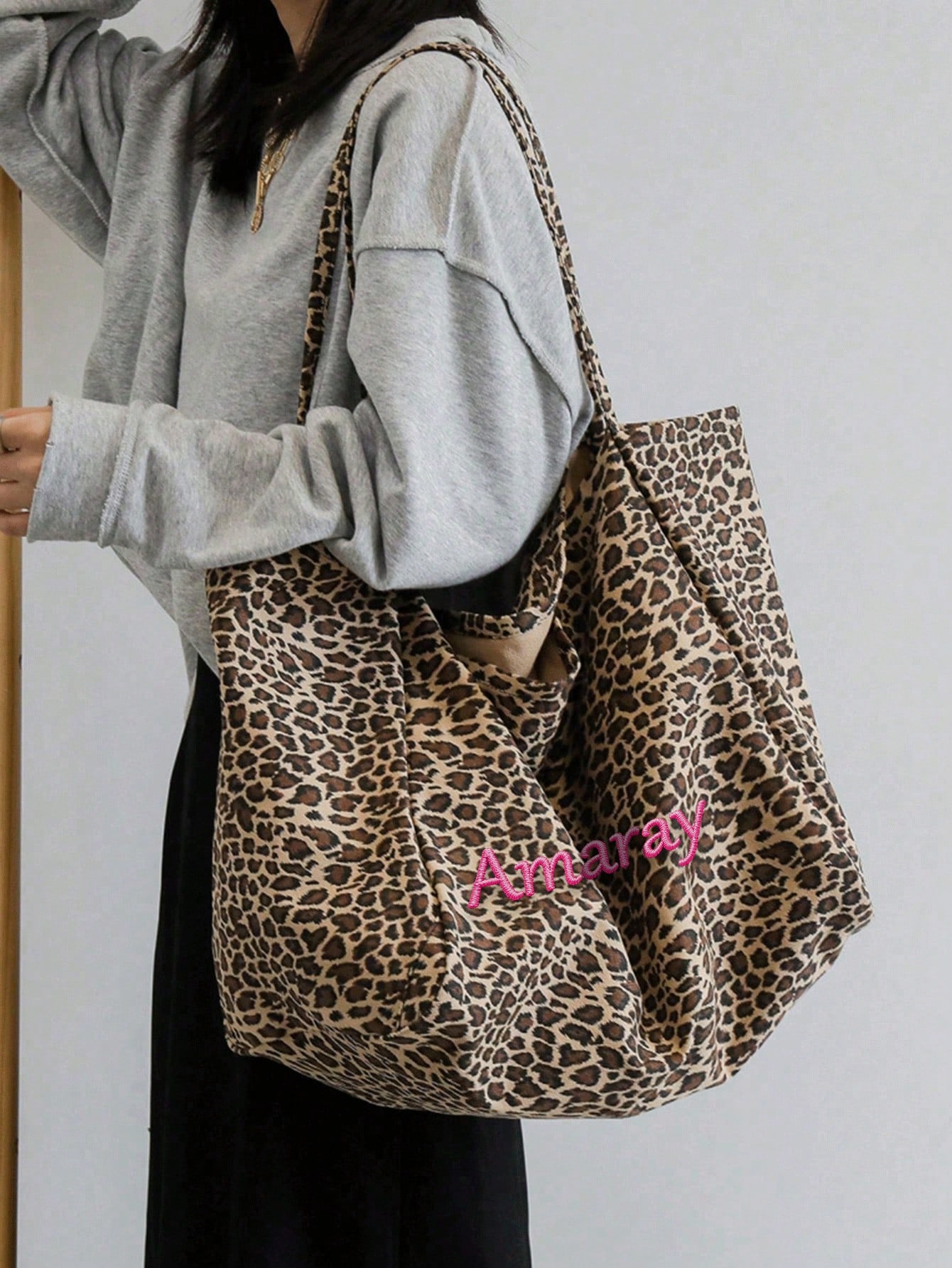 사용자 정의 이름 레오파드 프린트 토트 백 여성 대용량 - Embroidery Gift Ideas 리뷰 및 가격